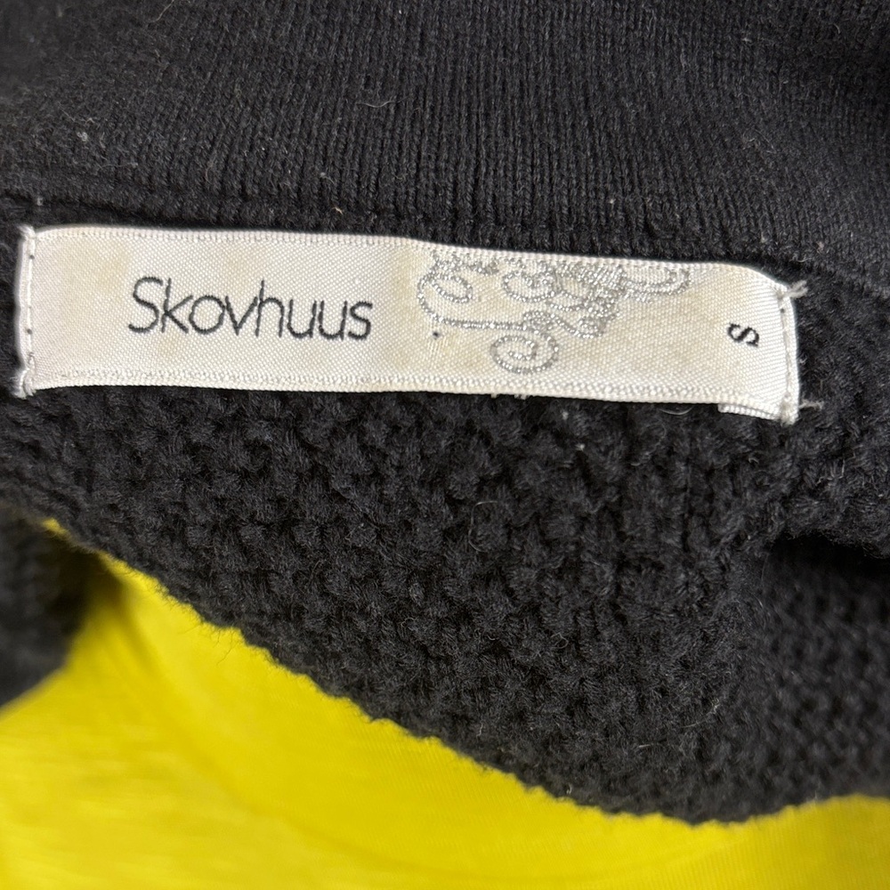 Skovhuus Black knit zippered vest with silver hardware- like size M- - Picture 4 of 10